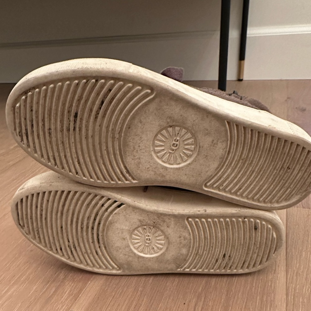 Ugg Suede High-Top Sneakers (Girl’s Size 5) - Picture 3 of 3